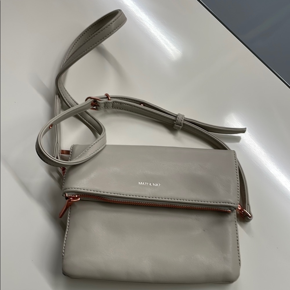 Matt & Nat Cream Crossbody Bag